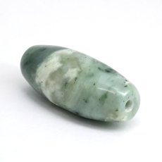 画像6: 日高翡翠 天珠 約32mm 北海道産 【 一点もの 】 HIDAKA Jade 翡翠 ひすい クロム 透輝石 灰クロム柘榴石 日本製 自社製 日本銘石 天然石 パワーストーン カラーストーン (6)