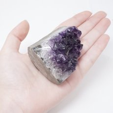 画像4: ウルグアイアメジスト 原石 174.5g ウルグアイ産【一点物】Amethyst 台付き 2月誕生石 鉱物 紫水晶 風水 ヒーリング 浄化 天然石 パワーストーン (4)