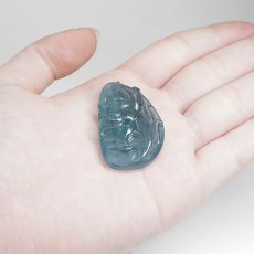 画像4: アクアマリン 蓮 彫り物 約9.8g ブラジル産【一点もの】Aquamarine 風水 3月誕生石 藍柱石 藍玉 ベリル 緑柱石 花 ハス 蓮華 レンゲ 天然石 パワーストーン (4)