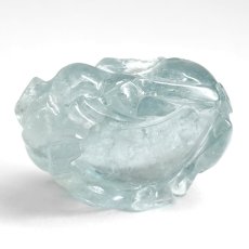 画像3: アクアマリン 豚 彫り物 約6.1g ブラジル産【一点もの】Aquamarine 風水 3月誕生石 藍柱石 藍玉 ベリル 緑柱石 天然石 パワーストーン カラーストーン (3)