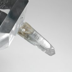 画像3: ファントムクォーツ 原石 約21g 大分県豊後尾平鉱山産 【 一点もの 】証明書付き Quartz クォーツ 国産天然石 国産水晶 鉱物 ファントム 幻影水晶 幽霊水晶 内包物 お守り 浄化 天然石 パワーストーン カラーストーン (3)