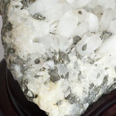 画像6: 水晶 クラスター 約1.1kg 秋田県産【 一点もの 】証明書付き 台付き 原石 国産天然石 国産水晶 Quartz クォーツ 結晶 鉱物 お守り 浄化 開運 縁起物 天然石 パワーストーン カラーストーン (6)