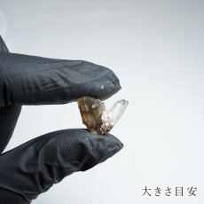画像6: 山梨水晶 原石 約1.7g 山梨県産【 一点もの 】証明書付き 国産天然石 国産水晶 Quartz クォーツ ポイント 結晶 鉱物 お守り 浄化 天然石 パワーストーン カラーストーン (6)