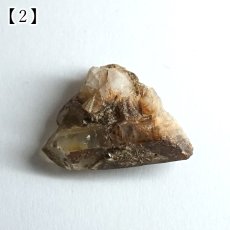 画像7: 山梨水晶 原石 山梨県産【 一点もの 】国産天然石 国産水晶 Quartz クォーツ ポイント 結晶 鉱物 お守り 浄化 天然石 パワーストーン カラーストーン (7)