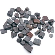 画像2: さざれ 100g 神居古潭【赤】 パワーストーン 天然石 日本銘石   北海道 カラーストーン (2)