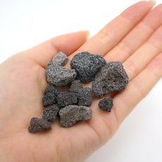 画像3: 原石 100g 霊峰 富士溶岩　パワーストーン 天然石 日本銘石　FUJI Lava Stone 静岡県 カラーストーン (3)