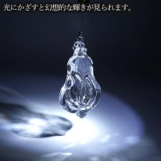 画像4: サンキャッチャー Crown Elegance エレガンス ロング ガラス オリジナル 日本製 自社製 飾り物 縁起物 インテリア 雑貨 開運 アイテム 運気アップ 幸運 王冠 太陽光 虹 窓 卓上 窓辺 吊り下げ キラキラ ゴージャス 上品 玄関 カラーストーン (4)