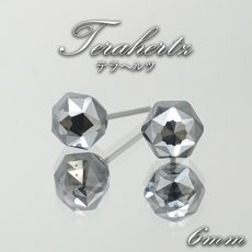 画像1: テラヘルツ ピアス スターカット 6mm 日本製 自社製 ステンレスピアス 天然石ピアス 高純度 テラヘルツ鉱石 Terahertz 血流改善 肩こり 冷え性 健康ストーン ことほぎ 天然石 パワーストーン 母の日 父の日 実用的 美容グッズ 感謝 (1)