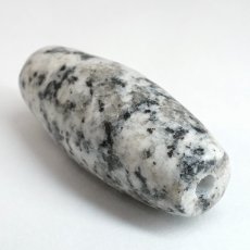 画像7: 八郷雲龍石 天珠 約32mm 茨城県産 【 一点もの 】 YASATO UNRYU Stone 石岡市 八郷町 加波山 礼拝地 花崗岩 御影石 神聖な石 龍 神龍 神聖 願いを叶える 日本製 自社製 霊石 浄化 お守り 日本銘石 天然石 鉱物 パワーストーン カラーストーン (7)