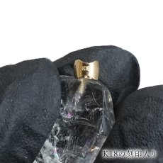 画像6: ダンビュライト ペンダントトップ K18 メキシコ産 【一点もの】 Danburite ダンブリ石 透明 レインボー 虹入り 原石 結晶 鉱物 日本製 自社製 ゴールド お守り 浄化 ヒーリング 天然石 パワーストーン カラーストーン (6)