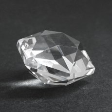 画像3: 天然水晶 六芒星 ブラジル産 山梨伝統技術士作【一点物】Quartz 水晶 石英 4月誕生石 伝統 技術 手研磨 伝統技術 職人 無処理 ひし形 20面体カット 匠 幾何学 神聖 天然石 パワーストーン (3)
