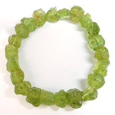 画像3: ペリドット ブレスレット 原石 パキスタン産 【一点もの】 Peridot 8月誕生石 カンラン石 結晶 オリビン お守り コレクション 浄化 ヒーリング 天然石 パワーストーン カラーストーン (3)