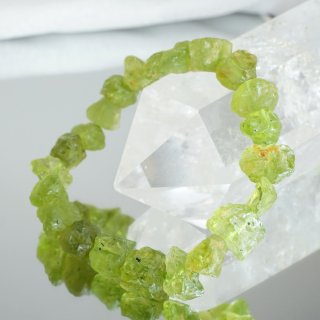 黄緑色 橄欖石 高品質 複屈折 透明感 輝き 鉄 マグネシウム 内包物