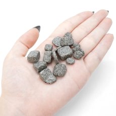 画像3: さざれ 100g 寒水石 日本銘石 茨城県産 KANSUI Stone 日立市 天然石 パワーストーン カラーストーン (3)