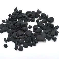 画像2: さざれ 100g ブラックシリカ 【研磨無し】天然石 パワーストーン  日本銘石　BlackSilica 北海道 上の国町 穴無し さざれ石 カラーストーン (2)