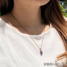 画像8: サファイア 原石 ペンダントトップ インド産 【一点もの】 Sapphire 日本製 自社製 9月誕生石 天然石 鉱物 ステンレス お守り 浄化 パワーストーン カラーストーン (8)