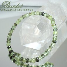 画像1: ルドウィジャイトインペリドット ブレスレット ソロバンカット パキスタン産 【一点もの】 Peridot 8月誕生石 カンラン石 ルチルペリドット ルドウィヒ石 お守り 浄化 ヒーリング 天然石 パワーストーン カラーストーン (1)