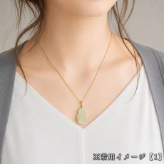 画像6: リビアングラス 原石 ペンダントトップ リビア砂漠産 【一点もの】 Libyan Glass 日本製 ステンレス ゴールド 隕石 天然ガラス  テクタイト 希少 レア お守り 浄化 アクセサリー ヒーリング 天然石 パワーストーン カラーストーン  (6)