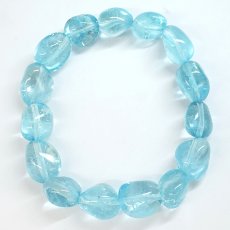 画像7: ブルートパーズ ブレスレット タンブル型 ブラジル産 【一点もの】 Blue topaz トパーズ 希少 11月誕生石 お守り 浄化 アクセサリー ヒーリング 天然石 パワーストーン カラーストーン (7)
