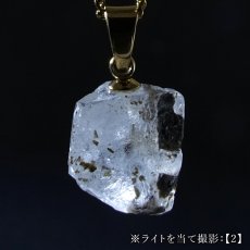 画像3: フェナカイト 原石 ペンダントトップ ロシア産 【 一点物 】 Phenakite 日本製 ウラル山脈 フェナス石 希少 ヒーリング 浄化 お守り 天然石 パワーストーン  (3)