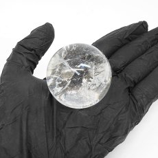 画像5: レムリアンシード 丸玉 42mm ブラジル バイーア州産 【一点もの】 Lemurian Seed 水晶 天然水晶 クリスタル クォーツ スフィア 4月 誕生石 レムリア 神秘 結晶 内包物 浄化 癒し 瞑想 お守り 厄除け 魔除け 天然石 パワーストーン (5)