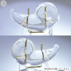 画像10: 天然水晶 勾玉 43×75mm 山梨研磨 【一点物】 特大 置物 オブジェ Quartz 水晶 石英 4月誕生石 彫刻 手研磨 職人 無処理 魔除け 厄除け 開運 お守り 浄化 天然石 パワーストーン (10)