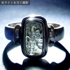 画像4: モルダバイト リング 17号 SV925 スクエア チェコ産 【一点物】 Moldavite 指輪 シルバー925 モルダヴ石 天然ガラス テクタイト 希少石 レアストーン ジュエリー 天然石 パワーストーン (4)