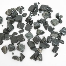 画像2: さざれ 100g 玄昌石 日本銘石 宮城県産 Black Slate 粘板岩 層状 守護石 天然石 パワーストーン カラーストーン (2)