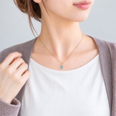 画像4: パライバトルマリン K18 ペンダントトップ 0.07ct ブラジル産 18金【一点物】Paraiba Tourmaline 10月誕生石 希少石 希少 電気石 ペアーシェイプ カット ジュエリー 小ぶり 小粒 天然石 カラーストーン パワーストーン ロイヤルジュエリー Royal Jewelry (4)