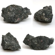 画像2: パイロープガーネット ペリドタイト母岩 原石 チェコ産 共生鉱物 【 一点もの 】 Pyrope Garnet ガーネット 標本 鉱物 結晶 希少 お守り 浄化 天然石 パワーストーン カラーストーン (2)