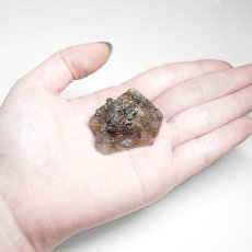 画像4: ルチルクォーツ 原石 18.9g ブラジル産【一点もの】Rutile quartz 希少 タイチン 針水晶 ルチル ゴールド オブジェ 鉱物 浄化 お守り 天然石 パワーストーン (4)