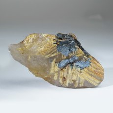 画像3: ルチルクォーツ 原石 19.6g ブラジル産【一点もの】Rutile quartz 希少 タイチン 針水晶 ルチル ゴールド オブジェ 鉱物 浄化 お守り 天然石 パワーストーン (3)