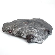 画像3: ガーネット on グラファイト 原石 約51.8g アメリカ レッドエンバーズ鉱山産 【一点もの】 Garnet on Graphite ガーネットオングラファイト 鉱物 共生 標本 結晶 柘榴石 石墨 浄化 お守り 天然石 パワーストーン カラーストーン (3)