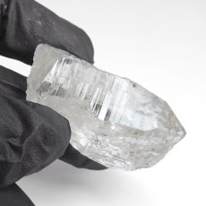 画像4: カイラス水晶 原石 約19.2g ヒマラヤ産 【 一点もの 】Kailash Quartz チベット ヒマラヤ カイラス山 稀少 レア 高品質 水晶 クリスタル クォーツ ポイント バーコード 4月誕生石 結晶 浄化 内包物 鉱物 癒し お守り 天然石 パワーストーン カラーストーン (4)