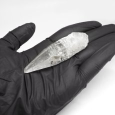 画像7: カイラス水晶 原石 約35.1g ヒマラヤ産 【 一点もの 】Kailash Quartz チベット ヒマラヤ カイラス山 稀少 レア 高品質 水晶 クリスタル クォーツ ポイント バーコード 4月誕生石 結晶 浄化 内包物 鉱物 癒し お守り 天然石 パワーストーン カラーストーン (7)