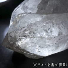 画像6: カイラス水晶 原石 約104.6g ヒマラヤ産 【 一点もの 】Kailash Quartz チベット ヒマラヤ カイラス山 稀少 レア 高品質 水晶 クリスタル クォーツ ポイント バーコード 4月誕生石 結晶 浄化 内包物 鉱物 癒し お守り 天然石 パワーストーン カラーストーン (6)