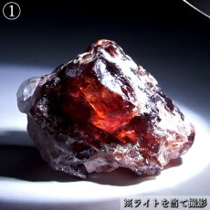 画像5: スペサルティンガーネット クォーツ 原石 ブラジル ミナスジェライス州産 共生鉱物 【 一点もの 】 Spessartine Garnet ガーネット 水晶 標本 鉱物 結晶 希少 お守り 浄化 天然石 パワーストーン カラーストーン (5)