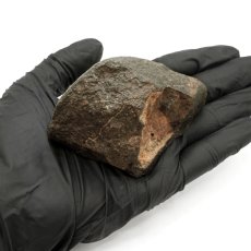 画像4: コンドライト 原石 205.2g モロッコ産【一点物】Chondrite  隕石 コンドライト隕石 コンドリュール 宇宙 超希少 天然石 パワーストーン (4)