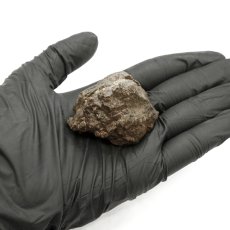 画像4: コンドライト 原石 64.1g モロッコ産【一点物】Chondrite  隕石 コンドライト隕石 コンドリュール 宇宙 超希少 天然石 パワーストーン (4)