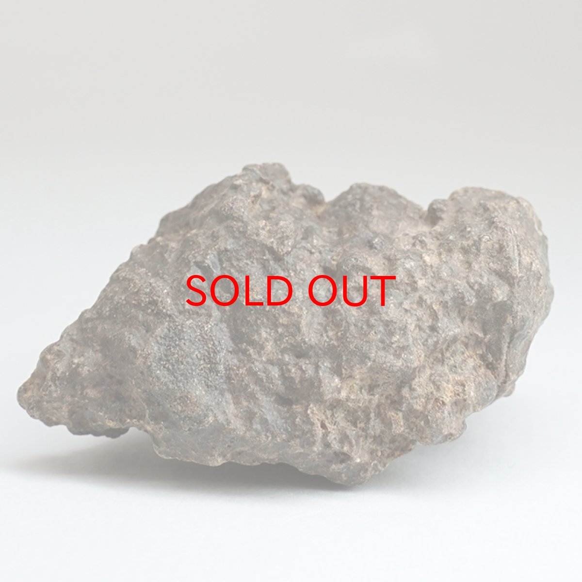 画像3: 【20%OFFセール】 コンドライト 原石 27.3g モロッコ産【一点物】Chondrite  隕石 コンドライト隕石 コンドリュール 宇宙 超希少 天然石 パワーストーン (3)