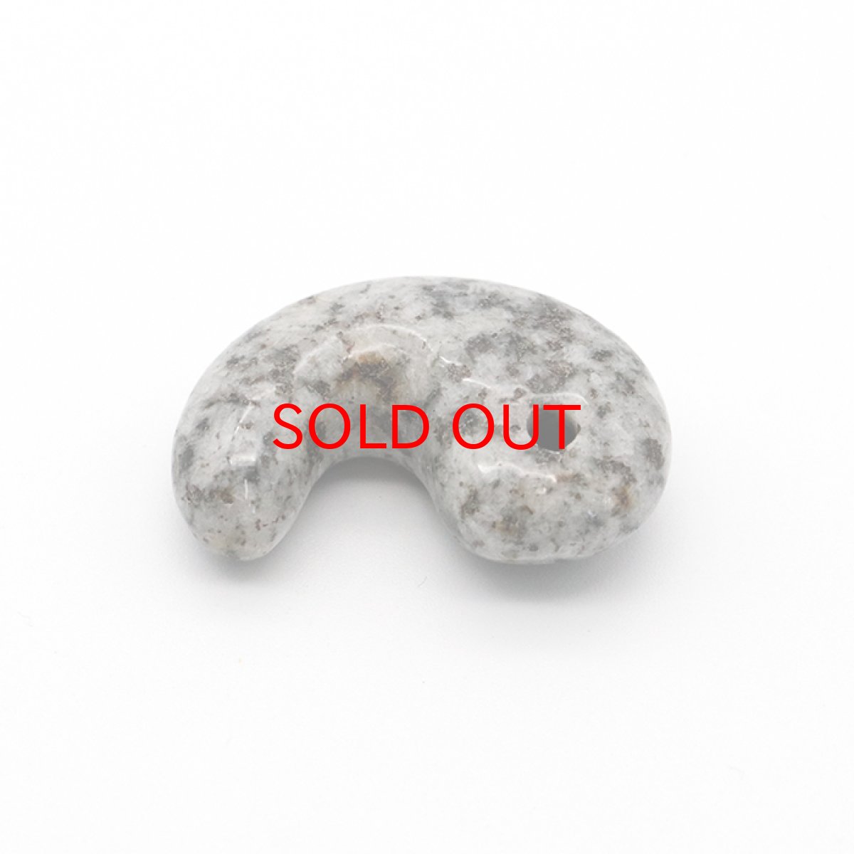 画像3: 【BLACK FRIDAY対象】 【日本の石】鞍馬石 勾玉 大【京都府】天然石 パワーストーン レディース メンズ 三種の神器 八尺瓊勾玉 (3)