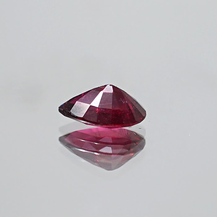 レッドトルマリン トルマリン ルベライト ルース 1.35ct ブラジル産 【 1点物 】赤色 10月誕生石 裸石 希少石 ハンドメイド材料  ペンダント ピアス イヤリング 指輪 オリジナルアクセサリー 宝石 jewelry 天然石 パワーストーン