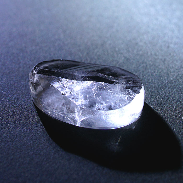 一点物 水晶 山梨 日本の石 黒平鉱山 稀少価値 パワーストーン 天然石 草入り水晶 ギフト