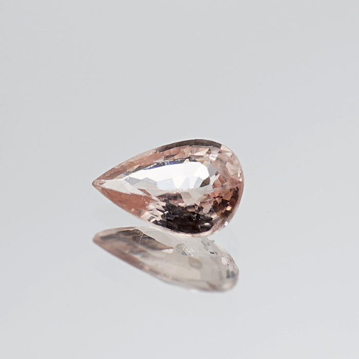 アプリコットサファイア アプリコット サファイア ルース 0.70ct スリランカ産 【 1点物 】９月誕生石 Sapphire 裸石  ハンドメイド材料 ペンダント 指輪 オリジナルアクセサリー 宝石 jewelry 天然石 パワーストーン 【 送料無料 】