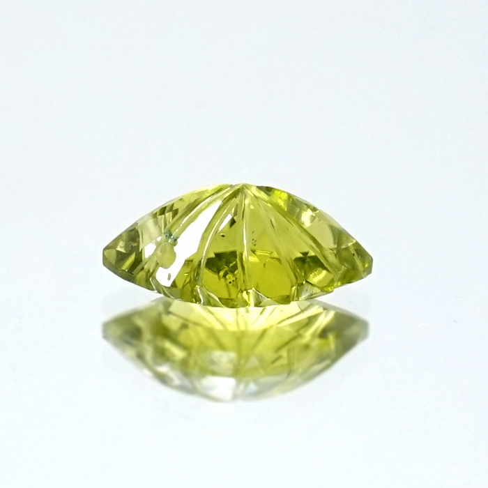 美しい黄緑色の宝石 ポジティブ 太陽の石 希望 勇気 知恵